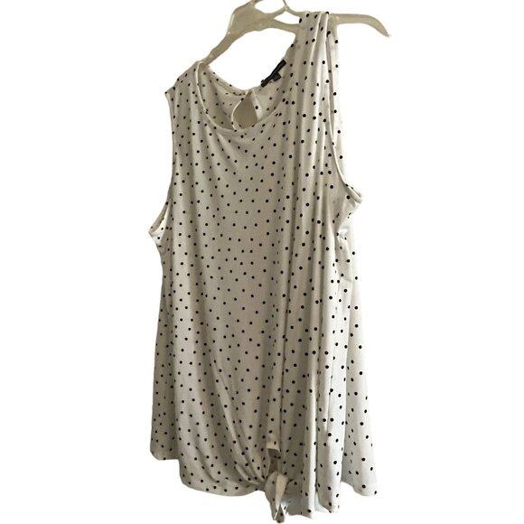 Adrianna Pappell Tops - Adrianna Pappell 3XL Women's Polka Dot White Sleeveless Blouse